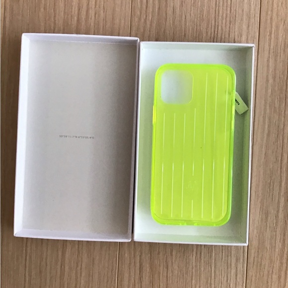 NEW RIMOWA iPhone case - Picture 3 of 5